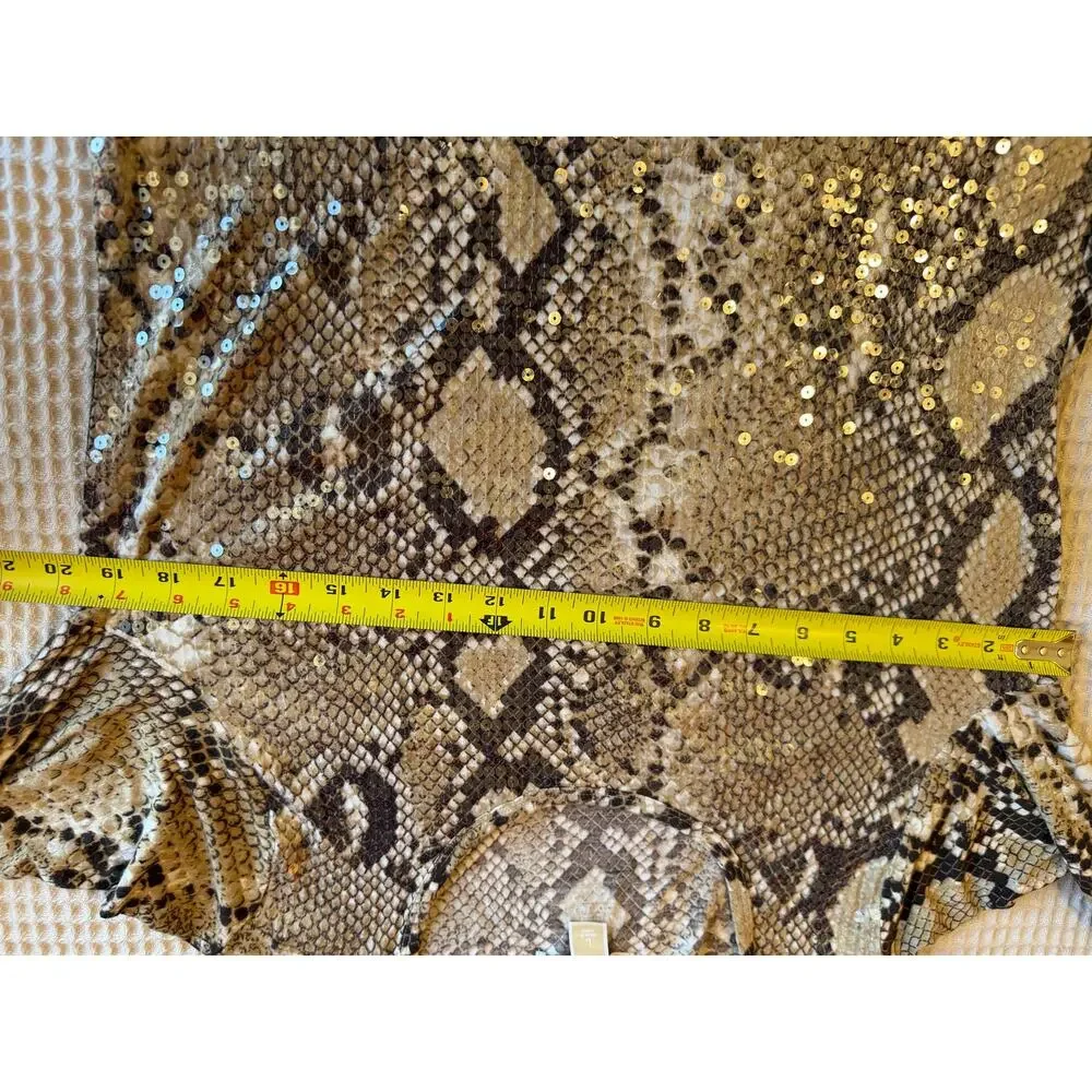 Michael Kors Sneak Print Sequin Jet Set Y2K Long Sleeve Tee Large Brown Glam